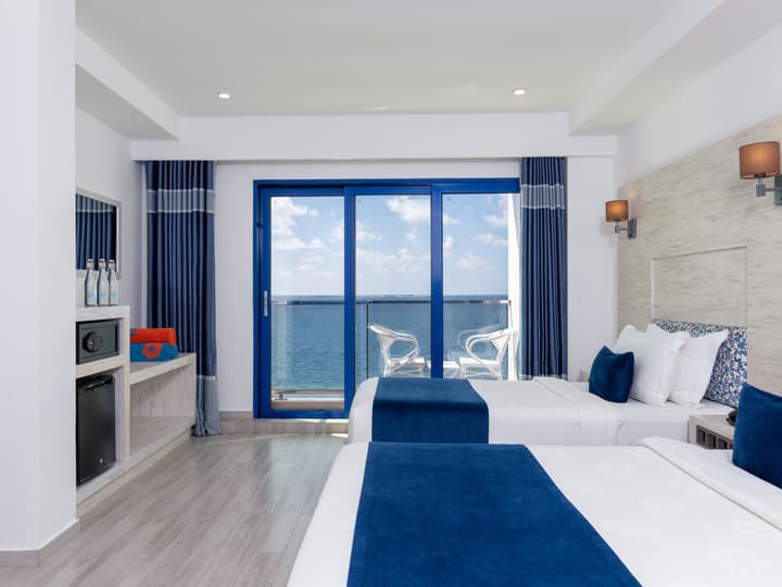 Kaani Palm Beach