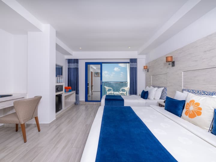 Kaani Palm Beach