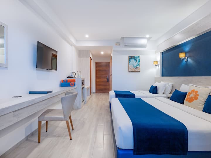 Kaani Palm Beach