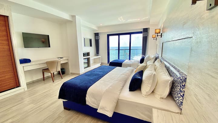 Kaani Palm Beach
