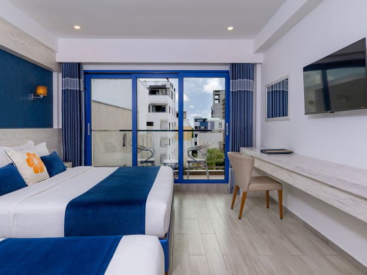 Kaani Palm Beach