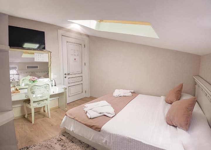 Vintage Hotel