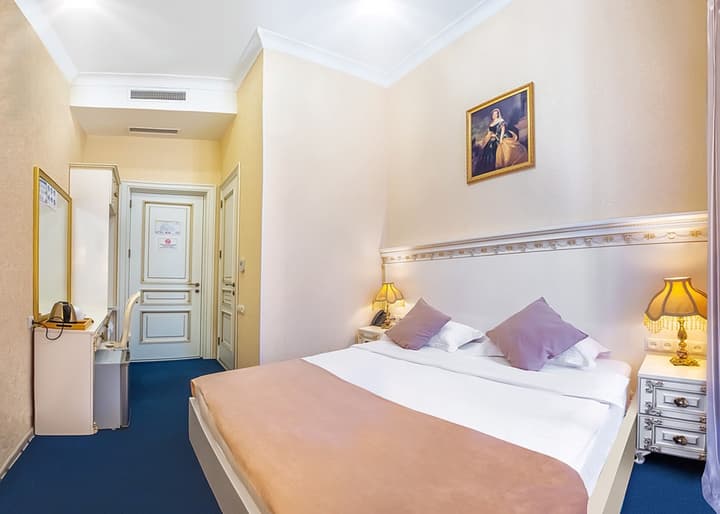 Vintage Hotel