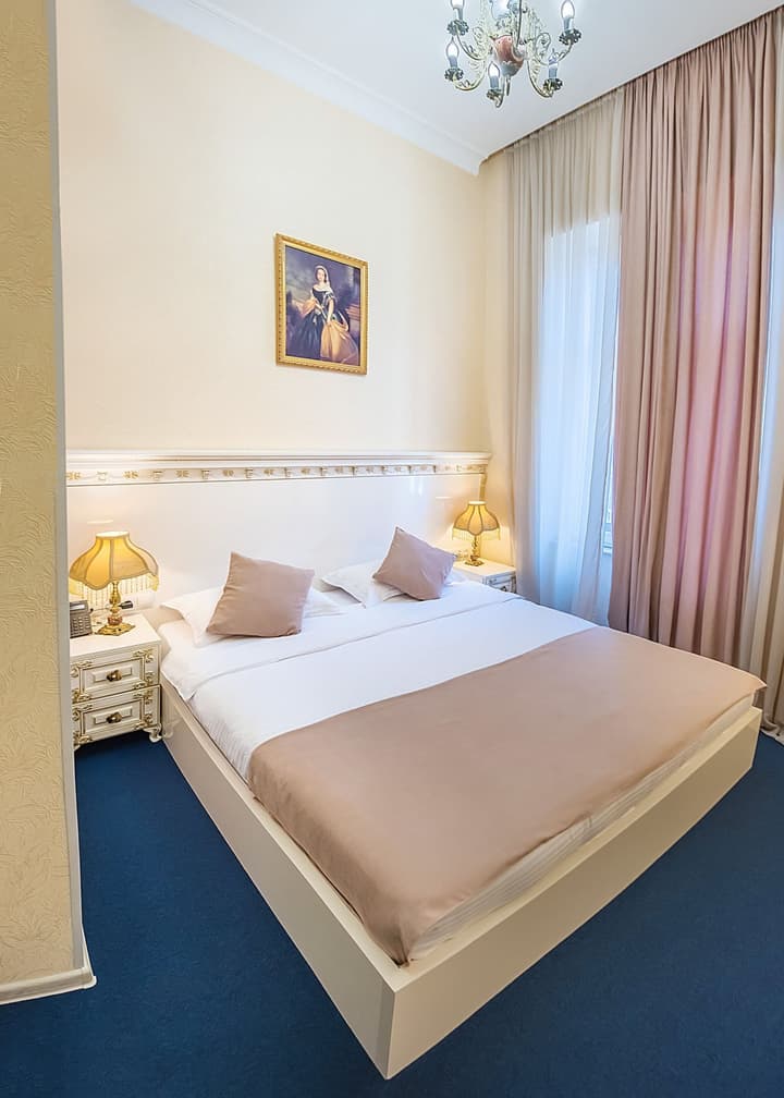 Vintage Hotel