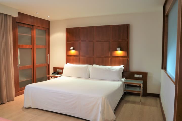 Port Azafata Valencia Hotel