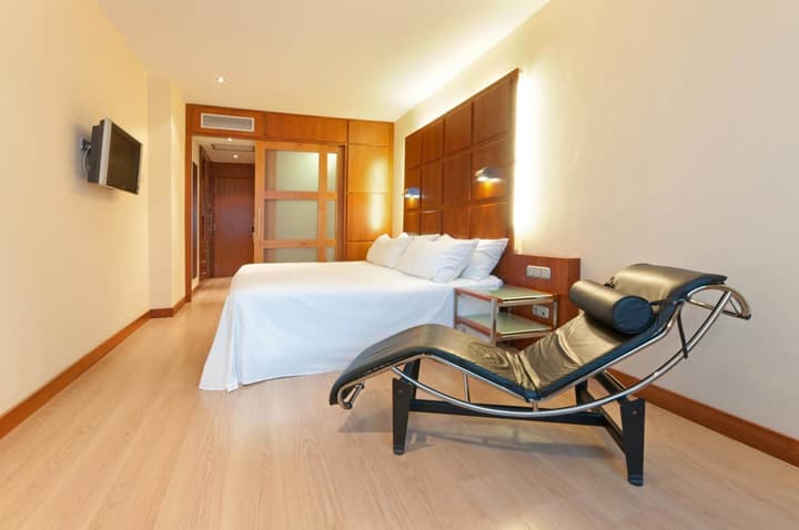 Port Azafata Valencia Hotel