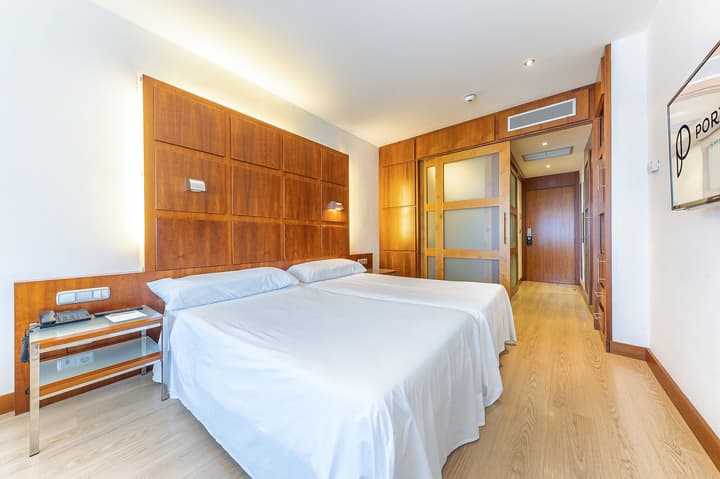 Port Azafata Valencia Hotel