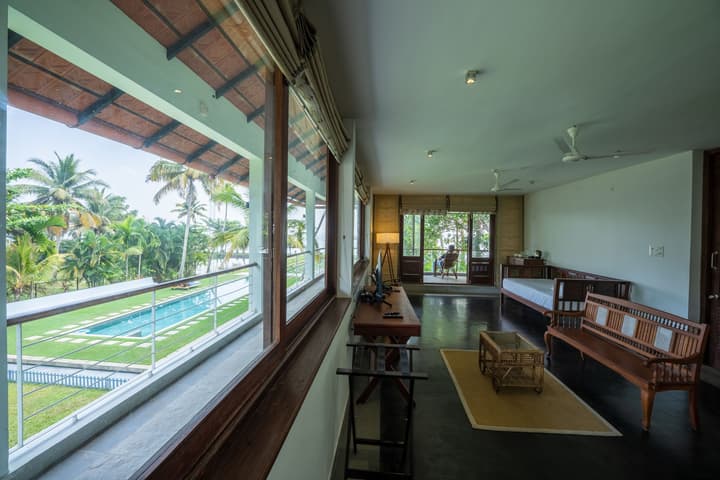 amã Stays & Trails Pathiramanal Villa, Alappuzha