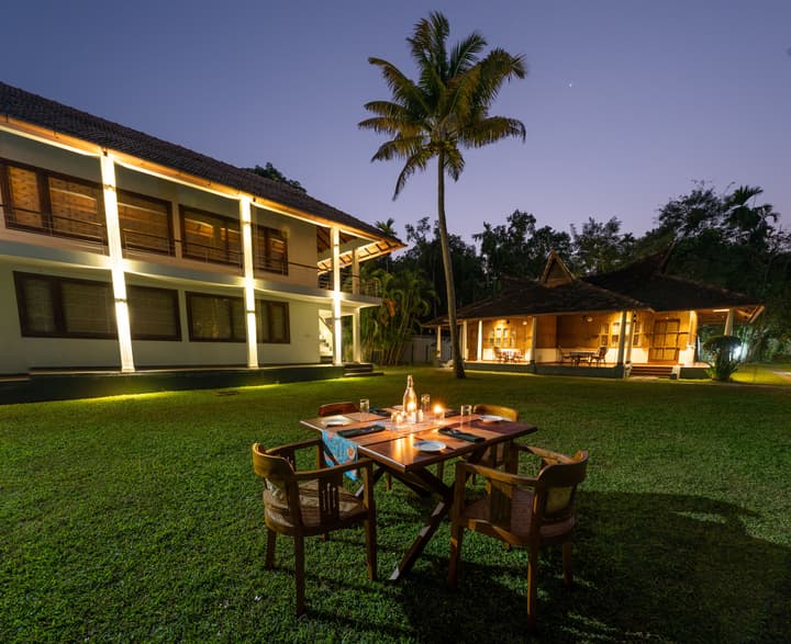 amã Stays & Trails Pathiramanal Villa, Alappuzha