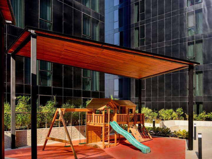 Grand Mercure Dubai City