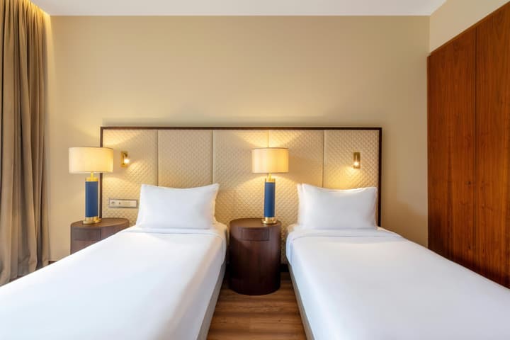 Boeira Garden Hotel Porto Gaia, Curio Collection by Hilton