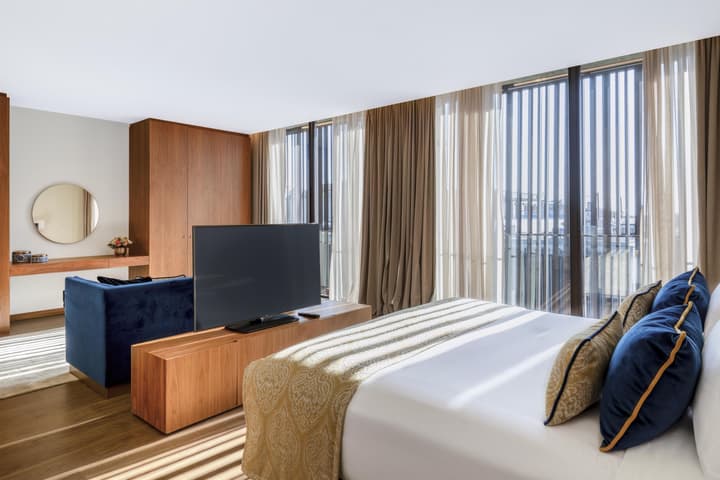Boeira Garden Hotel Porto Gaia, Curio Collection by Hilton