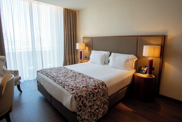Boeira Garden Hotel Porto Gaia, Curio Collection by Hilton