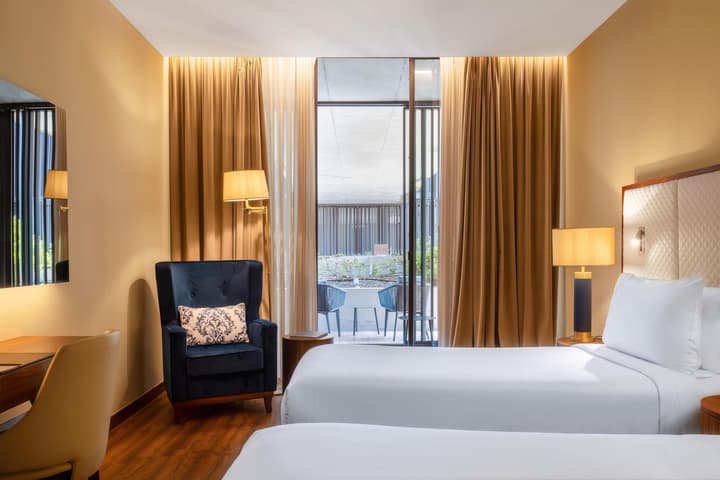 Boeira Garden Hotel Porto Gaia, Curio Collection by Hilton