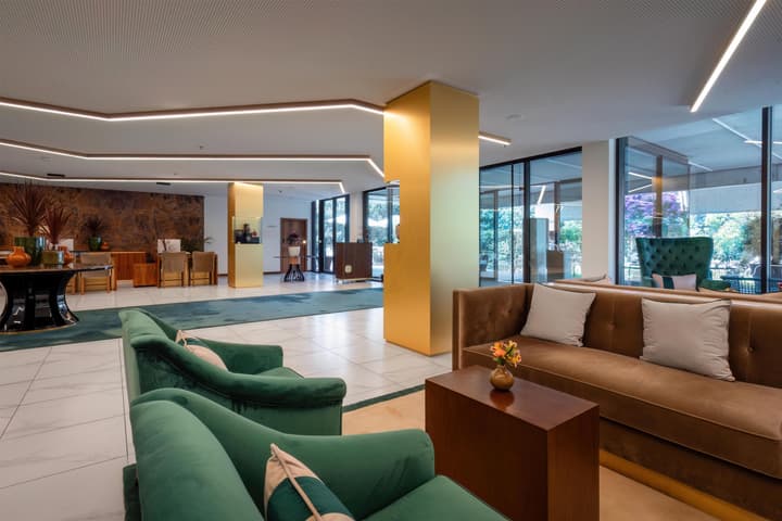 Boeira Garden Hotel Porto Gaia, Curio Collection by Hilton