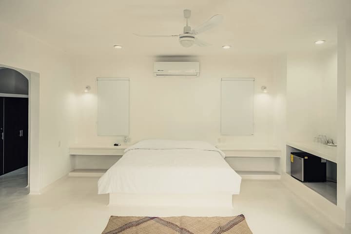 Royal Palm Bacalar Cabañas & Lagoon Club
