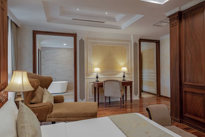 Anik Palace Hotel