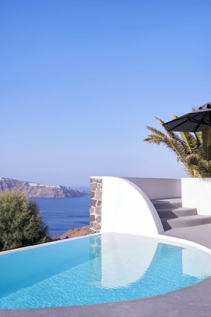 Mr and Mrs White Oia – Santorini