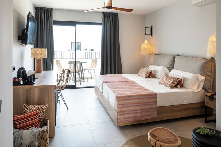 Aparthotel Casita Blanca - Adults Only