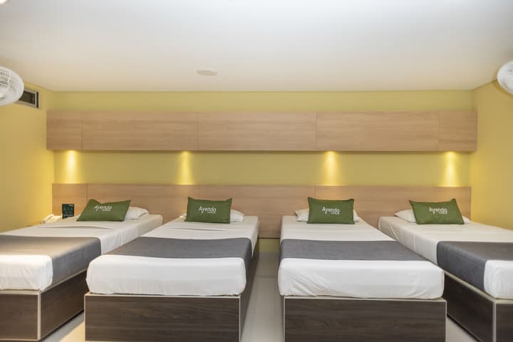 Hotel 56 Avenue Plaza