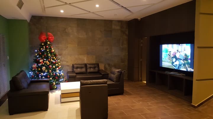 Hotel 56 Avenue Plaza