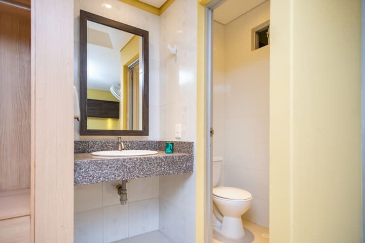 Hotel 56 Avenue Plaza