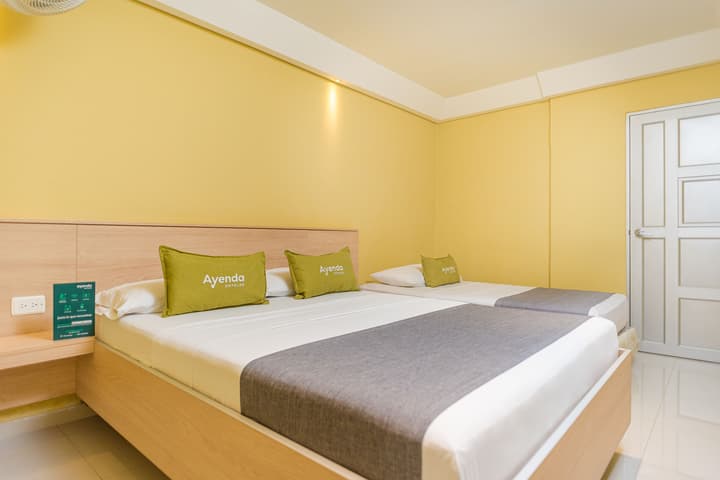 Hotel 56 Avenue Plaza