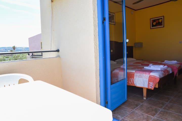 Chrysoula Hotel & Apartments