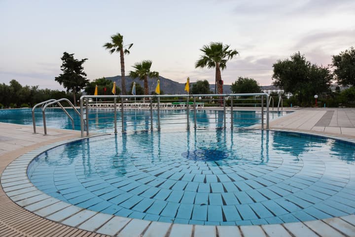 Chrysoula Hotel & Apartments