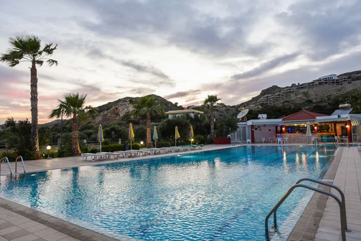 Chrysoula Hotel & Apartments