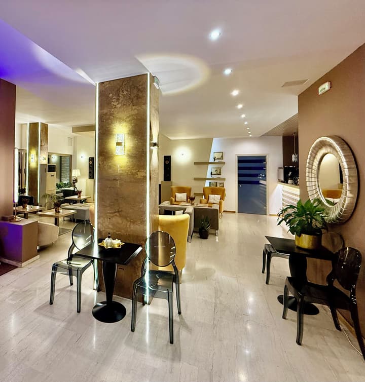 Nidimos Hotel