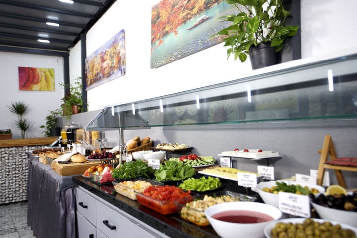 Almina Inn Hotel