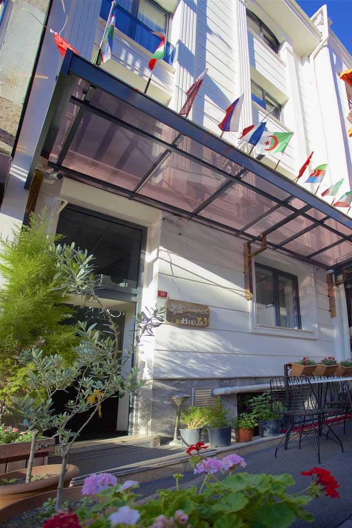 Almina Inn Hotel