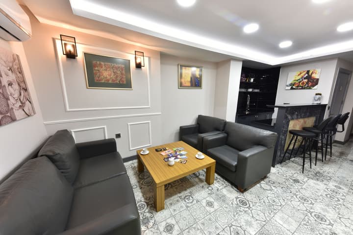 Almina Inn Hotel