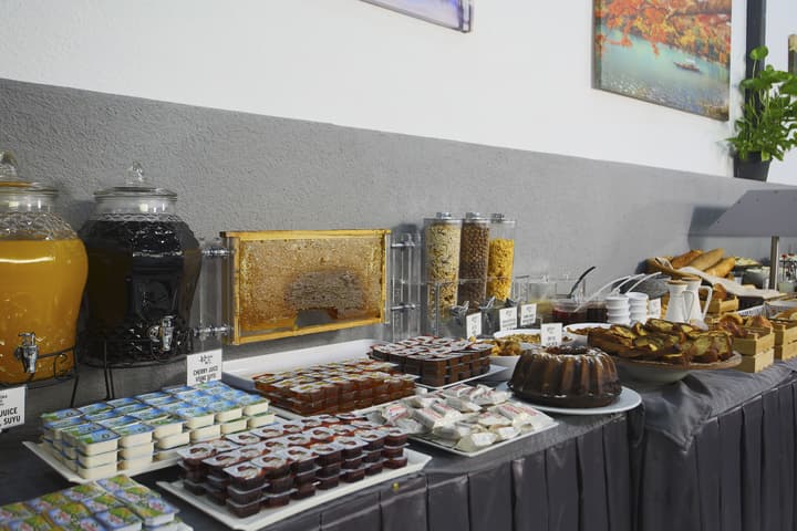 Almina Inn Hotel