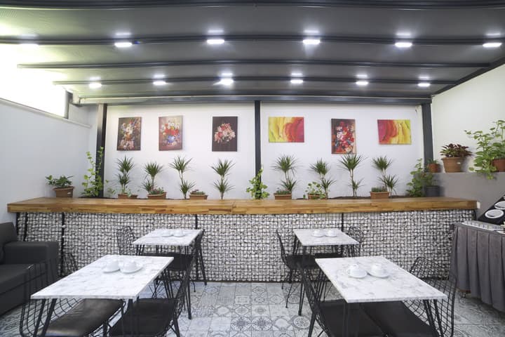 Almina Inn Hotel