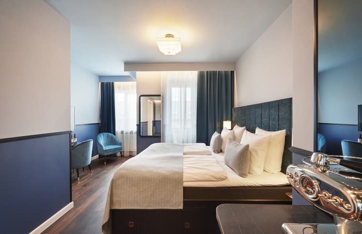 WIDE Hotel