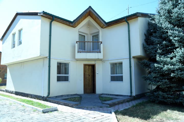 Armenian Village Park Hotel