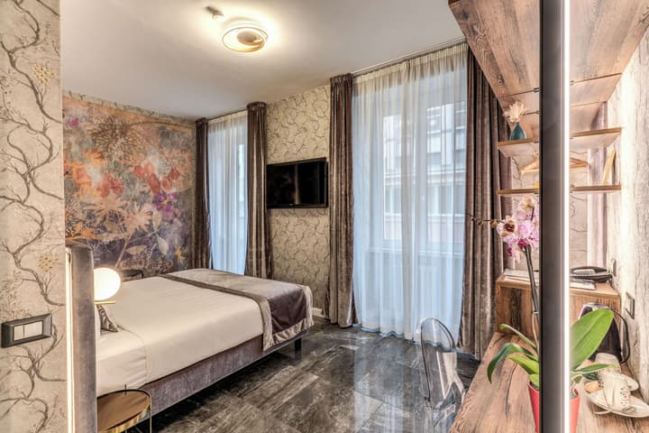 Apollo Boutique Hotel