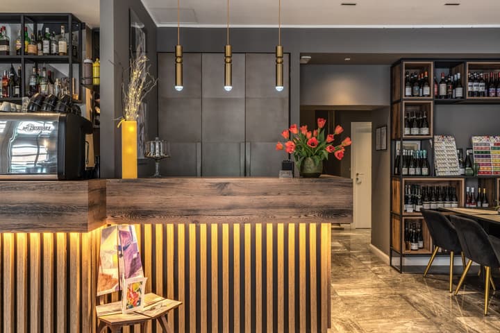 Apollo Boutique Hotel