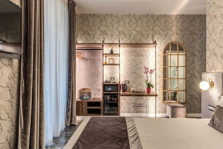 Apollo Boutique Hotel