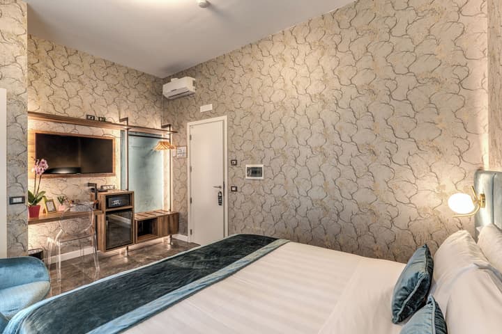 Apollo Boutique Hotel