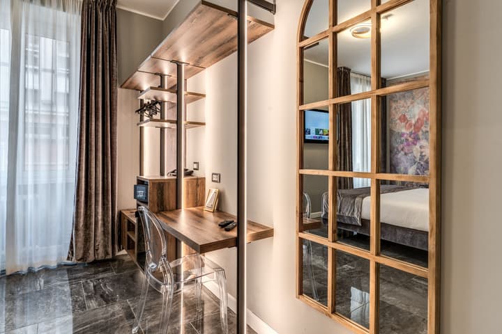 Apollo Boutique Hotel
