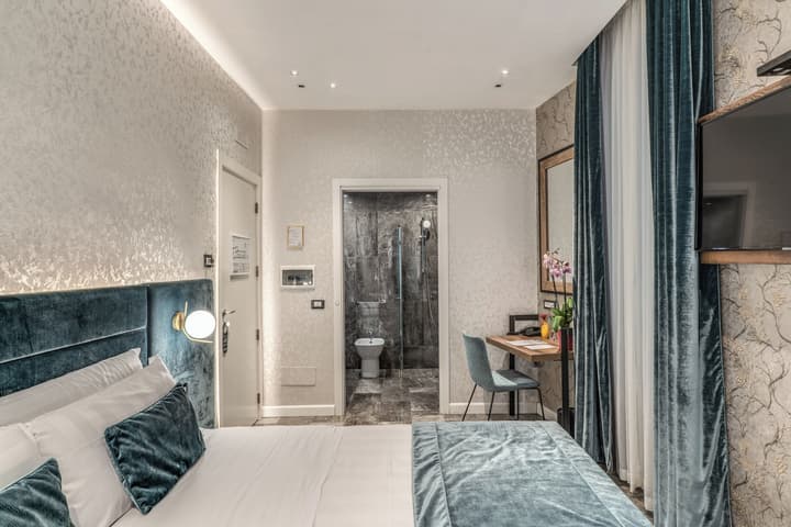 Apollo Boutique Hotel