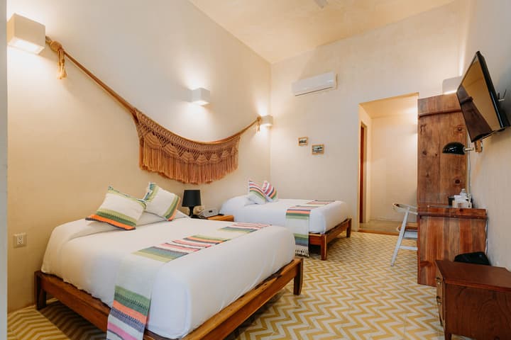 Waye Valladolid Centro – Sustainable, Authentic Experiences & Pet Friendly Boutique Hotel