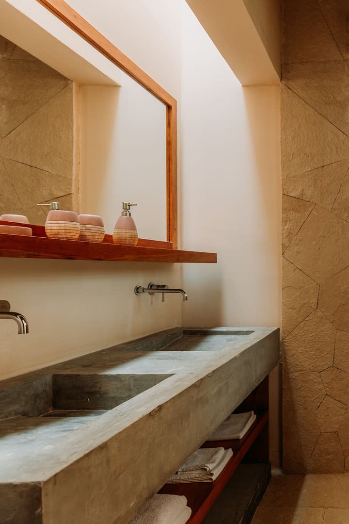 Waye Valladolid Centro – Sustainable, Authentic Experiences & Pet Friendly Boutique Hotel
