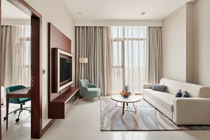 Holiday Inn Dubai Al-Maktoum Airport by IHG