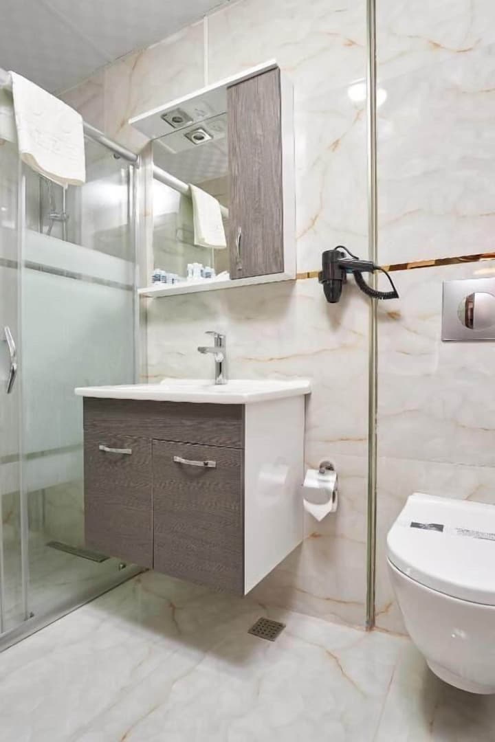 Renzo Hotel - Special Category