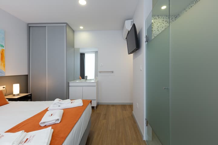 Serra do Pilar Porto Suites