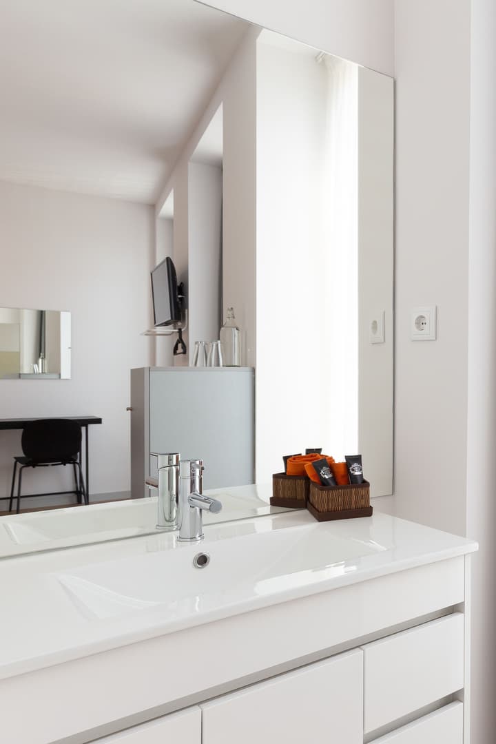 Serra do Pilar Porto Suites